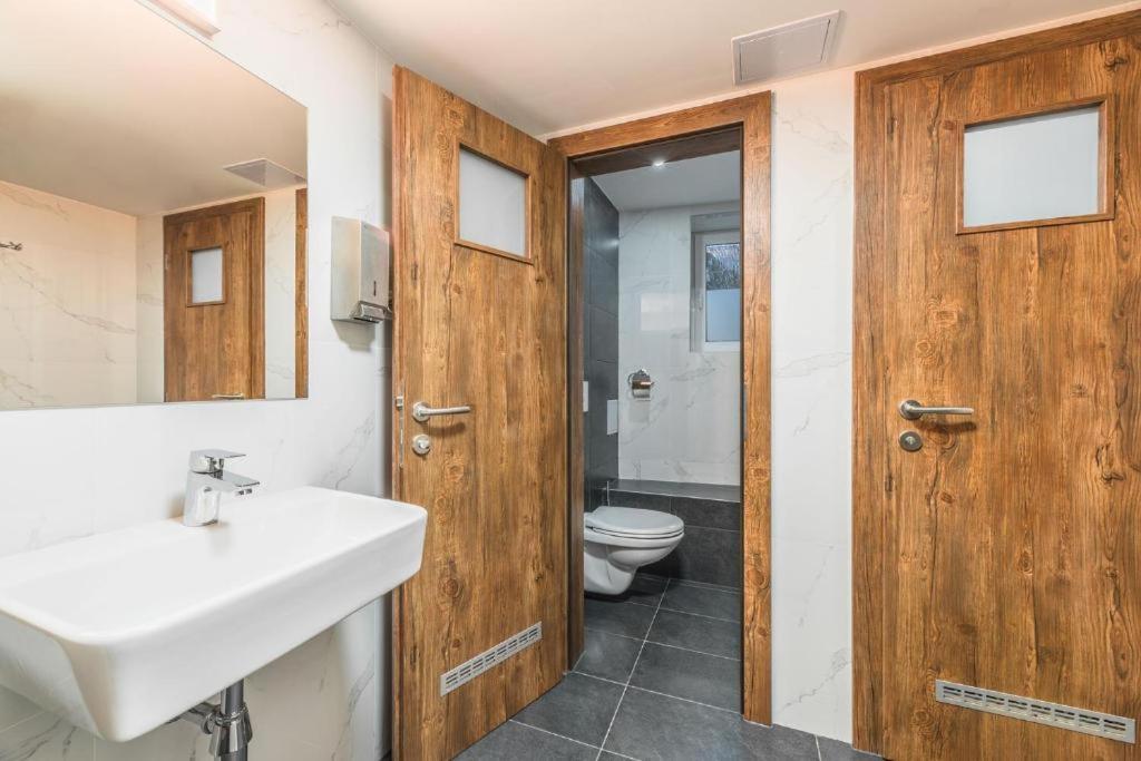 Hostel One Prešov Dış mekan fotoğraf